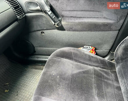 Зеленый Опель Омега, объемом двигателя 2 л и пробегом 350 тыс. км за 1500 $, фото 17 на Automoto.ua