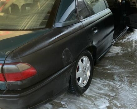 Зеленый Опель Омега, объемом двигателя 2 л и пробегом 3 тыс. км за 1500 $, фото 3 на Automoto.ua