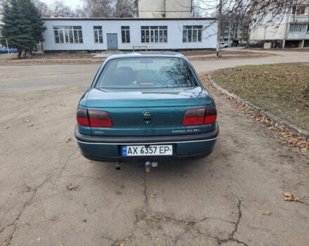 Зеленый Опель Омега, объемом двигателя 2 л и пробегом 350 тыс. км за 2100 $, фото 3 на Automoto.ua