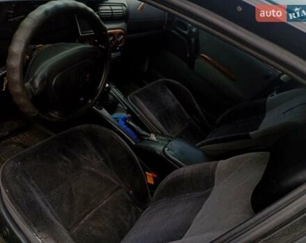 Зеленый Опель Омега, объемом двигателя 2 л и пробегом 350 тыс. км за 1700 $, фото 4 на Automoto.ua