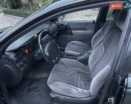 Зелений Опель Омега, об'ємом двигуна 1.8 л та пробігом 777 тис. км за 1200 $, фото 5 на Automoto.ua