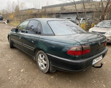 Зеленый Опель Омега, объемом двигателя 2 л и пробегом 200 тыс. км за 1300 $, фото 2 на Automoto.ua
