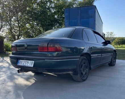Зеленый Опель Омега, объемом двигателя 2 л и пробегом 300 тыс. км за 1800 $, фото 5 на Automoto.ua