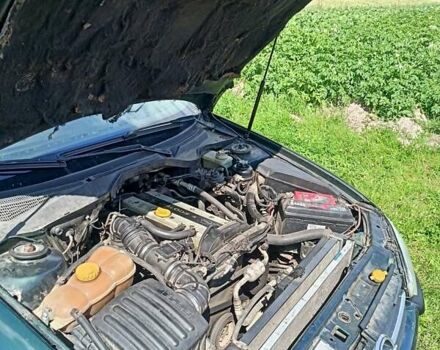 Зеленый Опель Омега, объемом двигателя 2 л и пробегом 407 тыс. км за 1750 $, фото 5 на Automoto.ua