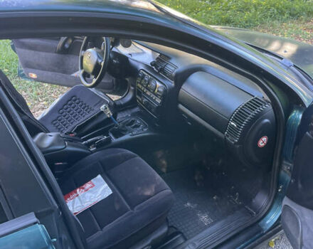 Зеленый Опель Омега, объемом двигателя 2 л и пробегом 600 тыс. км за 1500 $, фото 3 на Automoto.ua