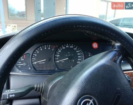 Зеленый Опель Омега, объемом двигателя 2 л и пробегом 360 тыс. км за 3000 $, фото 15 на Automoto.ua