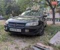 Зеленый Опель Омега, объемом двигателя 2 л и пробегом 264 тыс. км за 2200 $, фото 1 на Automoto.ua