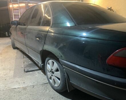 Зеленый Опель Омега, объемом двигателя 2 л и пробегом 37 тыс. км за 1850 $, фото 1 на Automoto.ua