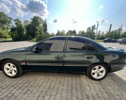 Зеленый Опель Омега, объемом двигателя 2 л и пробегом 240 тыс. км за 3500 $, фото 4 на Automoto.ua