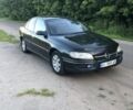 Зеленый Опель Омега, объемом двигателя 2 л и пробегом 370 тыс. км за 2700 $, фото 1 на Automoto.ua