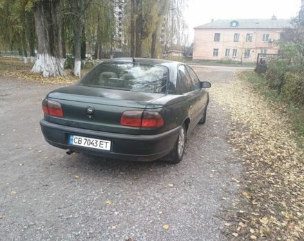 Зеленый Опель Омега, объемом двигателя 2 л и пробегом 375 тыс. км за 2800 $, фото 3 на Automoto.ua