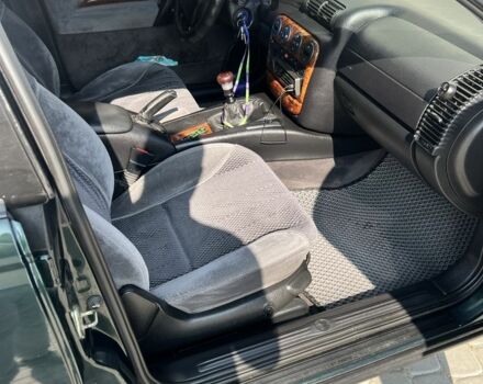 Зеленый Опель Омега, объемом двигателя 2 л и пробегом 240 тыс. км за 3500 $, фото 7 на Automoto.ua