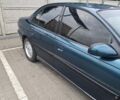 Зеленый Опель Омега, объемом двигателя 2 л и пробегом 368 тыс. км за 2250 $, фото 1 на Automoto.ua
