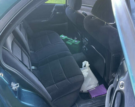 Зеленый Опель Омега, объемом двигателя 2 л и пробегом 600 тыс. км за 1500 $, фото 2 на Automoto.ua