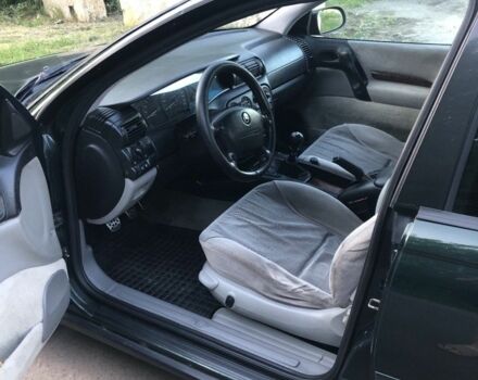 Зеленый Опель Омега, объемом двигателя 2 л и пробегом 370 тыс. км за 2700 $, фото 5 на Automoto.ua