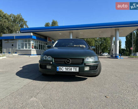 Зелений Опель Омега, об'ємом двигуна 2.5 л та пробігом 380 тис. км за 2200 $, фото 4 на Automoto.ua