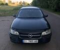 Зеленый Опель Омега, объемом двигателя 2 л и пробегом 370 тыс. км за 2700 $, фото 1 на Automoto.ua
