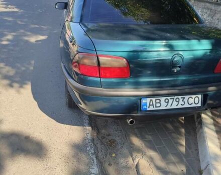 Зеленый Опель Омега, объемом двигателя 2 л и пробегом 200 тыс. км за 2200 $, фото 7 на Automoto.ua