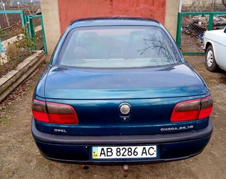 Зелений Опель Омега, об'ємом двигуна 2.5 л та пробігом 350 тис. км за 2000 $, фото 3 на Automoto.ua