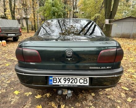 Зеленый Опель Омега, объемом двигателя 2 л и пробегом 341 тыс. км за 2500 $, фото 4 на Automoto.ua