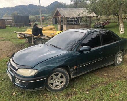 Зеленый Опель Омега, объемом двигателя 2 л и пробегом 316 тыс. км за 1800 $, фото 4 на Automoto.ua