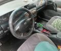 Зелений Опель Омега, об'ємом двигуна 2 л та пробігом 400 тис. км за 1300 $, фото 9 на Automoto.ua