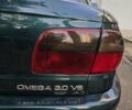 Зеленый Опель Омега, объемом двигателя 3 л и пробегом 254 тыс. км за 2400 $, фото 2 на Automoto.ua