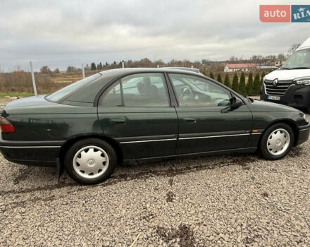 Зелений Опель Омега, об'ємом двигуна 2 л та пробігом 397 тис. км за 2500 $, фото 5 на Automoto.ua