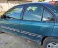 Зеленый Опель Омега, объемом двигателя 2 л и пробегом 236 тыс. км за 1400 $, фото 2 на Automoto.ua