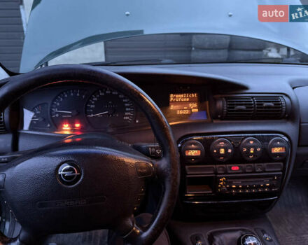 Зелений Опель Омега, об'ємом двигуна 2 л та пробігом 397 тис. км за 2500 $, фото 8 на Automoto.ua