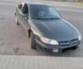Зеленый Опель Омега, объемом двигателя 2.5 л и пробегом 340 тыс. км за 2200 $, фото 5 на Automoto.ua