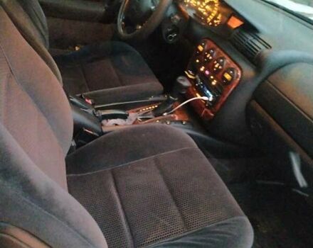 Зелений Опель Омега, об'ємом двигуна 2 л та пробігом 264 тис. км за 3498 $, фото 7 на Automoto.ua