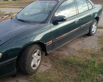 Зеленый Опель Омега, объемом двигателя 2 л и пробегом 290 тыс. км за 1550 $, фото 3 на Automoto.ua