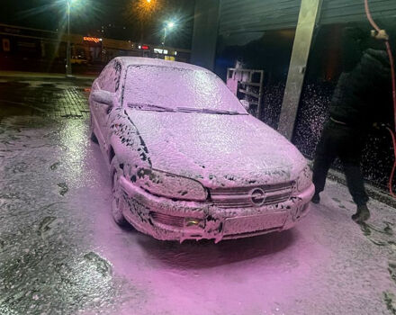 Зеленый Опель Омега, объемом двигателя 2.5 л и пробегом 0 тыс. км за 2700 $, фото 4 на Automoto.ua