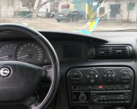 Зеленый Опель Омега, объемом двигателя 2 л и пробегом 328 тыс. км за 1800 $, фото 8 на Automoto.ua