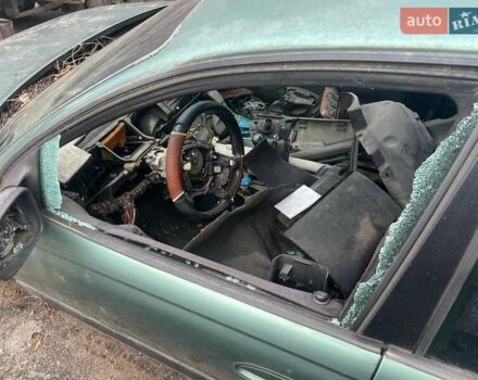 Опель Омега 1999 в Киеве на Automoto.ua Зеленый Опель Омега, объемом двигателя 1.98 л и пробегом 200 тыс. км за 500 $, фото 7 на Automoto.ua