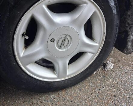 Зеленый Опель Омега, объемом двигателя 2 л и пробегом 418 тыс. км за 1500 $, фото 6 на Automoto.ua