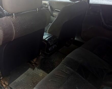 Зелений Опель Омега, об'ємом двигуна 2 л та пробігом 140 тис. км за 1400 $, фото 6 на Automoto.ua