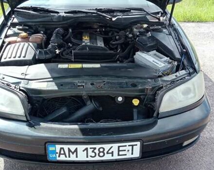 Зеленый Опель Омега, объемом двигателя 2 л и пробегом 355 тыс. км за 2500 $, фото 2 на Automoto.ua