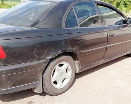 Зеленый Опель Омега, объемом двигателя 2 л и пробегом 355 тыс. км за 2500 $, фото 4 на Automoto.ua