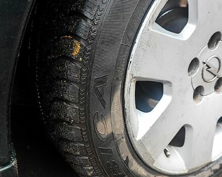 Зелений Опель Омега, об'ємом двигуна 2.5 л та пробігом 0 тис. км за 2700 $, фото 9 на Automoto.ua