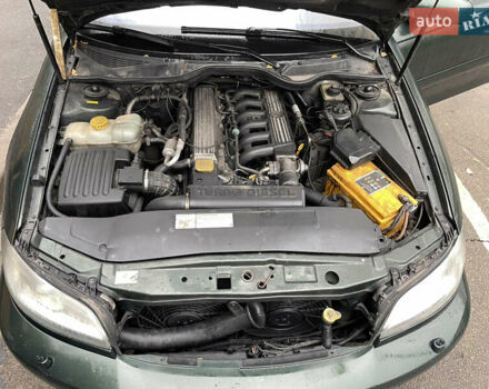 Опель Омега 2000 в Житомире на Automoto.ua Зеленый Опель Омега, объемом двигателя 2.5 л и пробегом 307 тыс. км за 3300 $, фото 12 на Automoto.ua