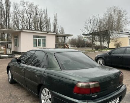 Зеленый Опель Омега, объемом двигателя 2 л и пробегом 300 тыс. км за 2499 $, фото 4 на Automoto.ua