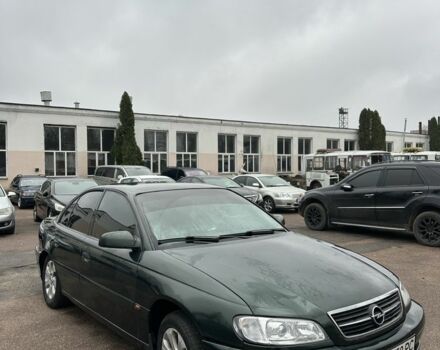 Зеленый Опель Омега, объемом двигателя 2 л и пробегом 300 тыс. км за 2499 $, фото 1 на Automoto.ua