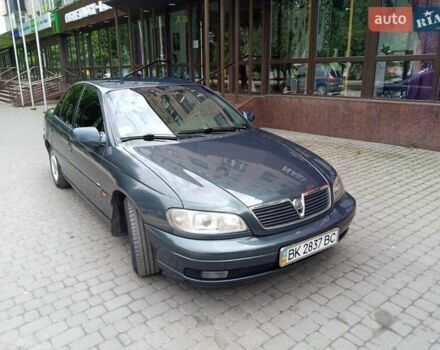 Зеленый Опель Омега, объемом двигателя 2.5 л и пробегом 340 тыс. км за 3200 $, фото 3 на Automoto.ua