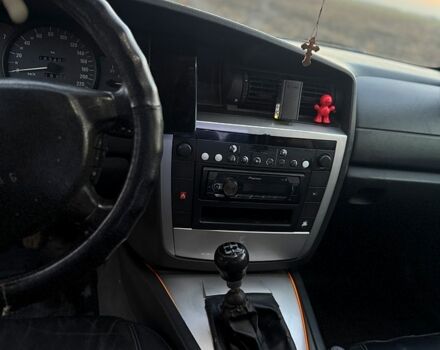 Зеленый Опель Омега, объемом двигателя 2.2 л и пробегом 187 тыс. км за 2700 $, фото 10 на Automoto.ua