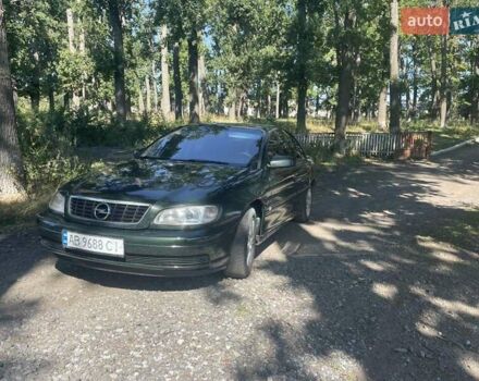 Зелений Опель Омега, об'ємом двигуна 2.2 л та пробігом 380 тис. км за 2800 $, фото 2 на Automoto.ua