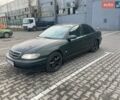 Зеленый Опель Омега, объемом двигателя 2.2 л и пробегом 240 тыс. км за 2900 $, фото 1 на Automoto.ua
