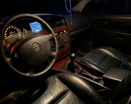 Зелений Опель Омега, об'ємом двигуна 2.2 л та пробігом 369 тис. км за 1000 $, фото 9 на Automoto.ua