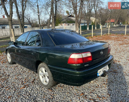 Зеленый Опель Омега, объемом двигателя 2.2 л и пробегом 350 тыс. км за 2500 $, фото 2 на Automoto.ua